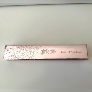 GIRLACTIK Rose Oil Clear Petal Gloss